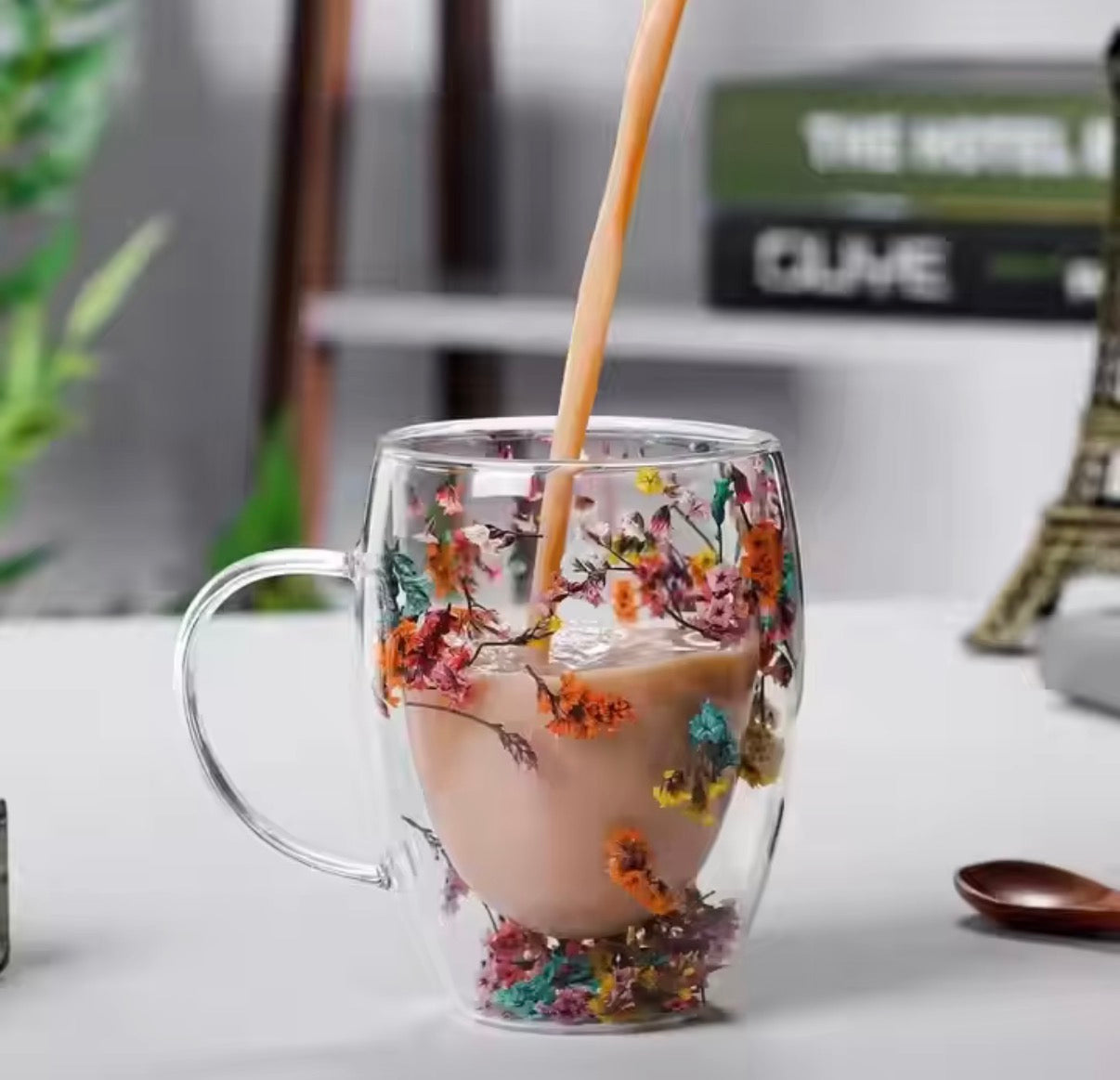 Double Wall Glass Teacup With Dried Flower Design